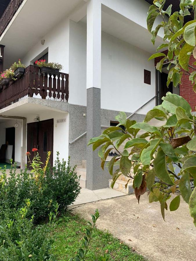 Guest House Husejn Dubrave Gornje Экстерьер фото
